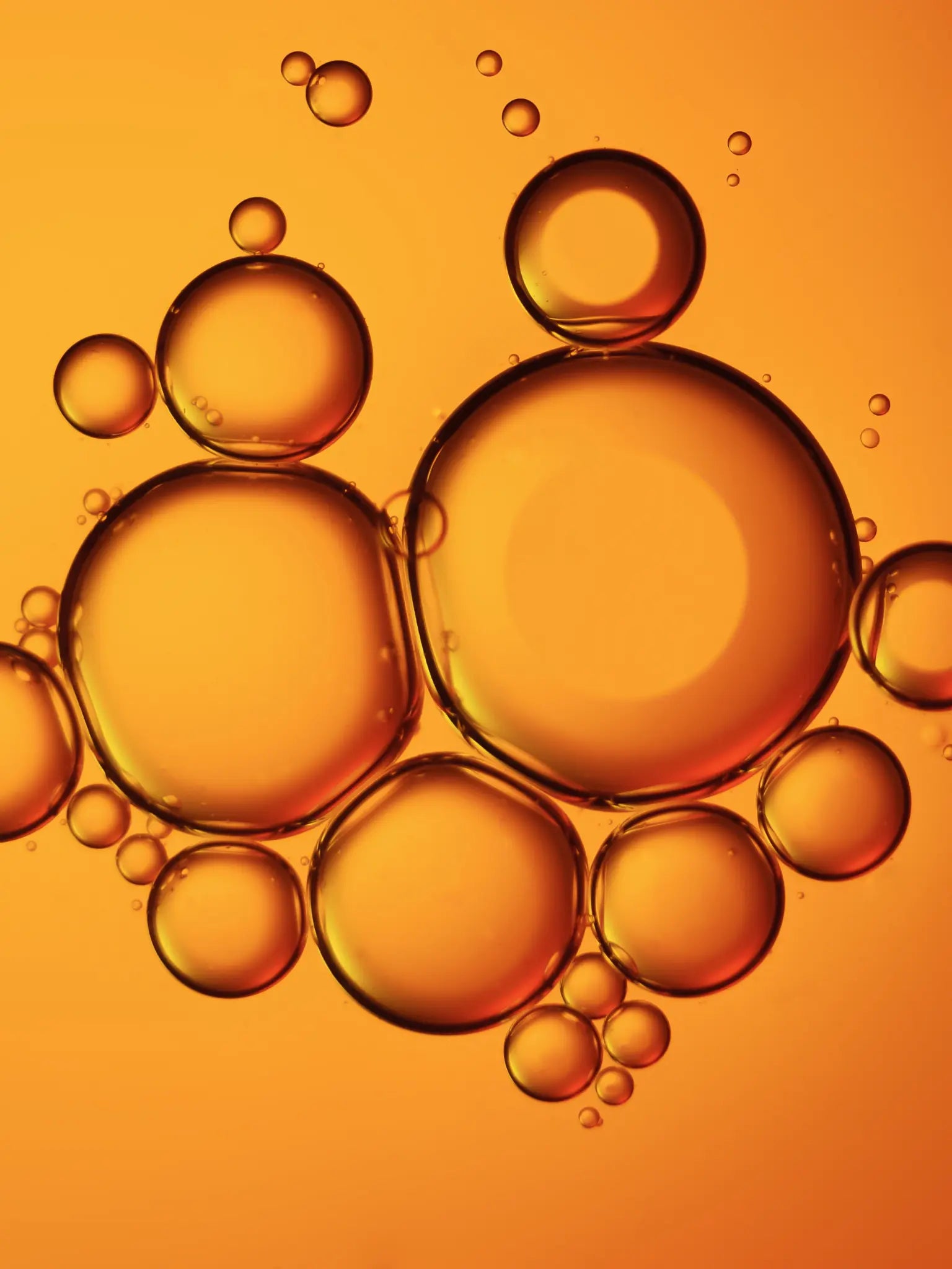 THE INMANI PURE – En ren og botanisk formulering af molekylærbiolog Ines Maria Nielsen, der genopbygger hudens naturlige lipidbalance uden irritation.
