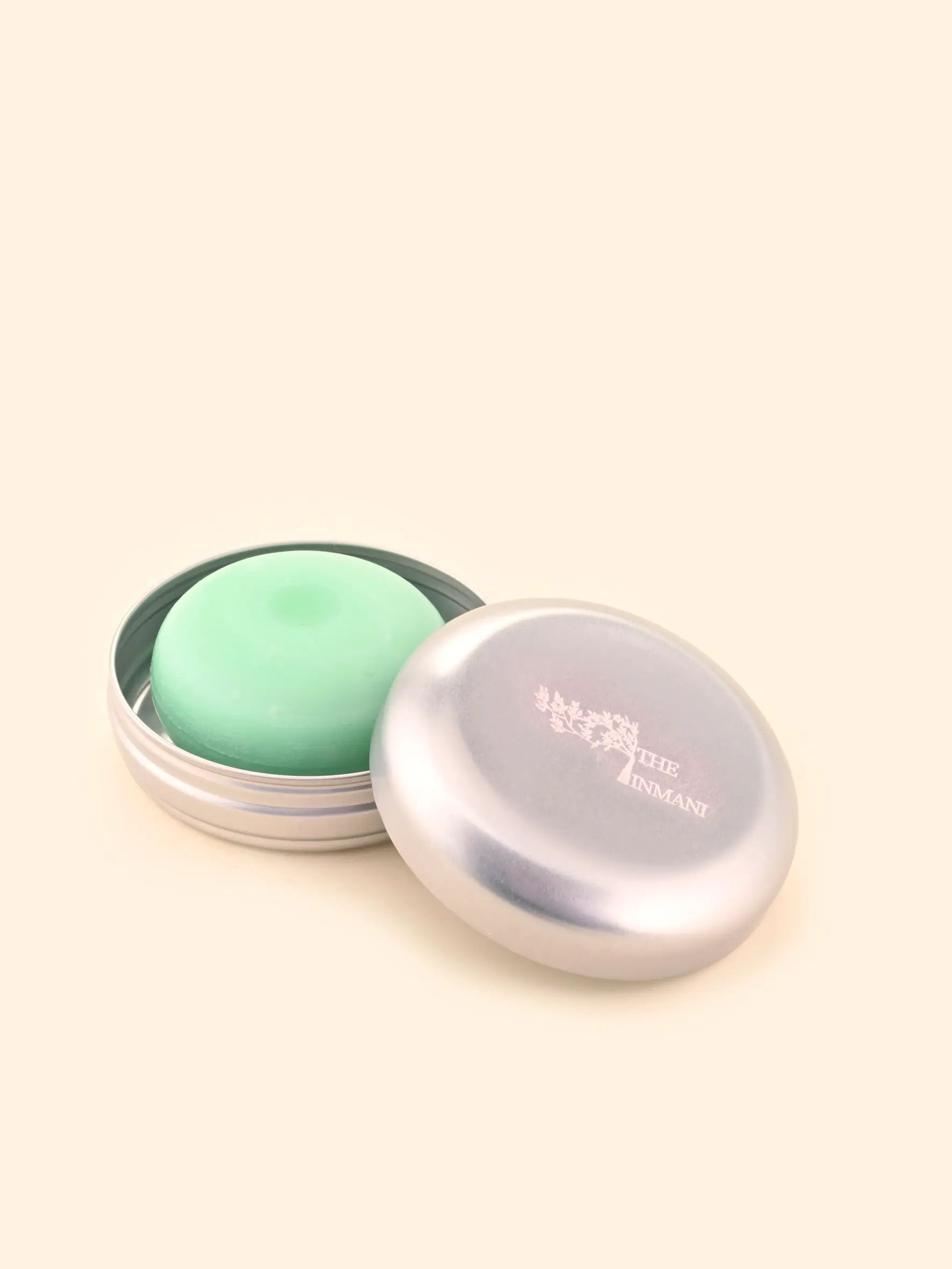 THE INMANI Metalæske. En bæredygtig, plastfri opbevaringsløsning designet specielt til shampoo barer og balsam barer.