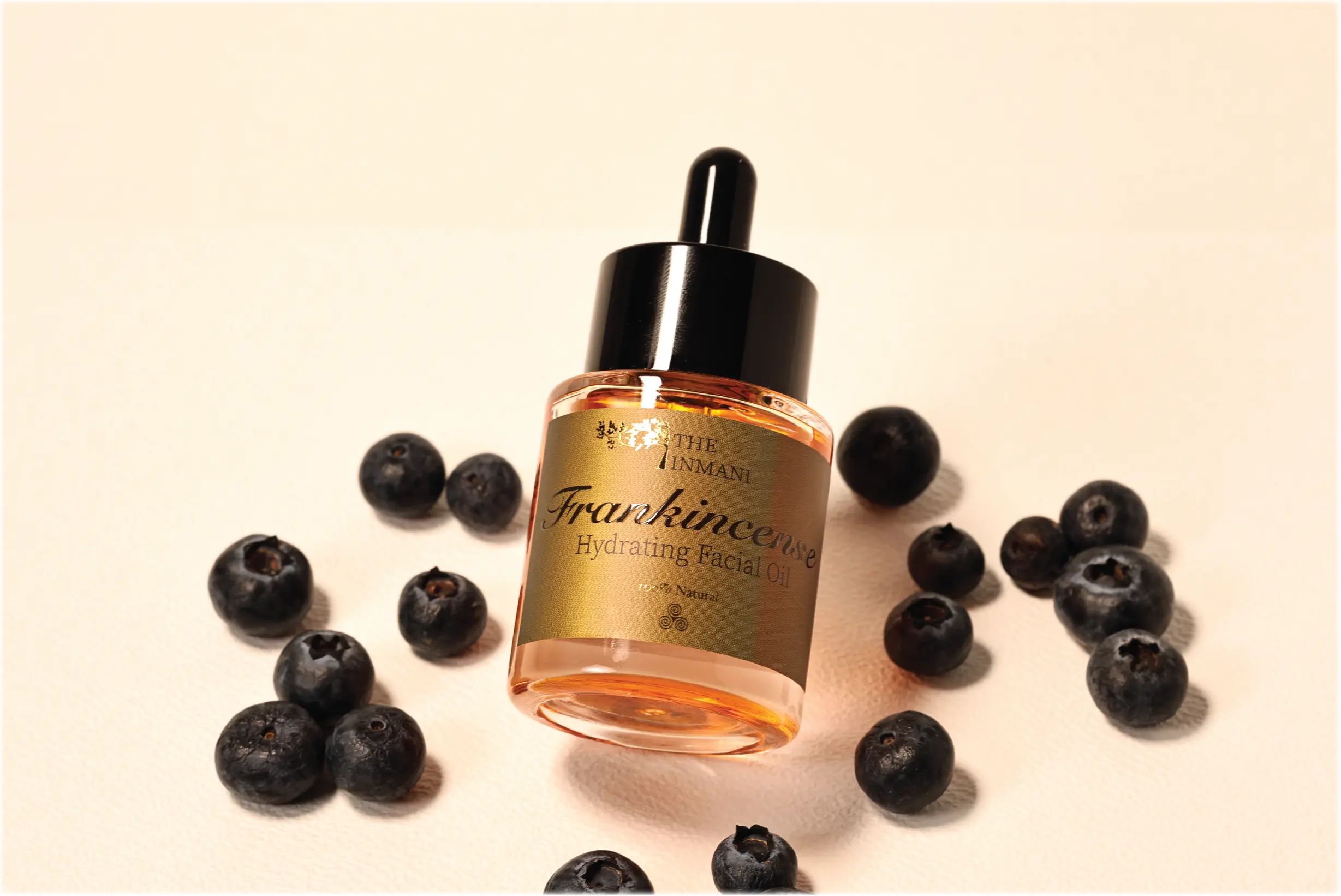 THE INMANI – Naturlig og molekylærbiologisk hudpleje formuleret til at genopbygge hudens lipidbarriere og naturlige glød.