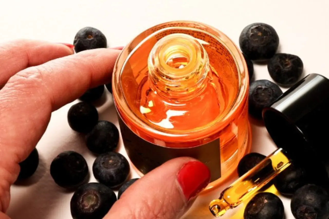 THE INMANI’s videnskabeligt funderede hudpleje formuleret med rene plantemolekyler og botaniske synergier for at genopbygge hudens sacrede barriere og lipidarkitektur.